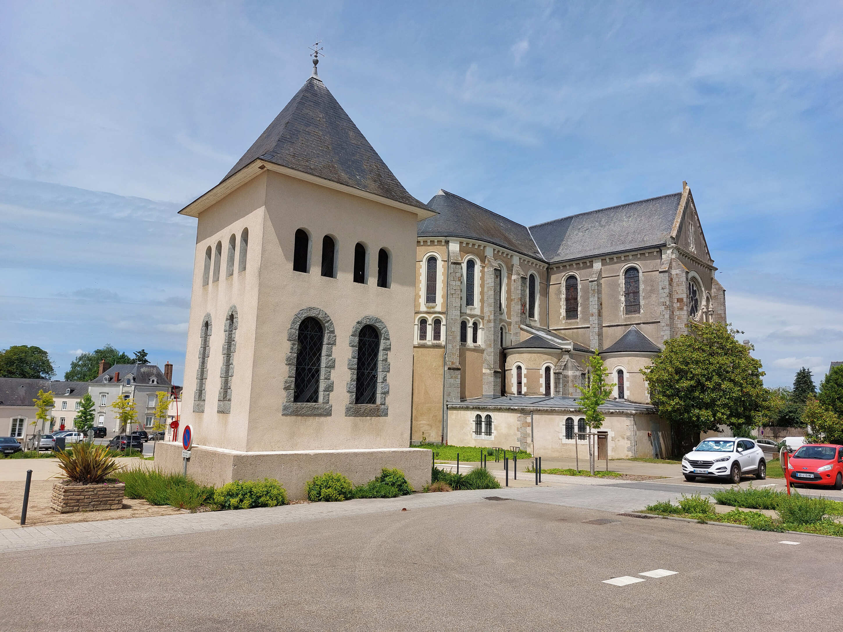 Clocher de l'église de Cossé-le-Vivien